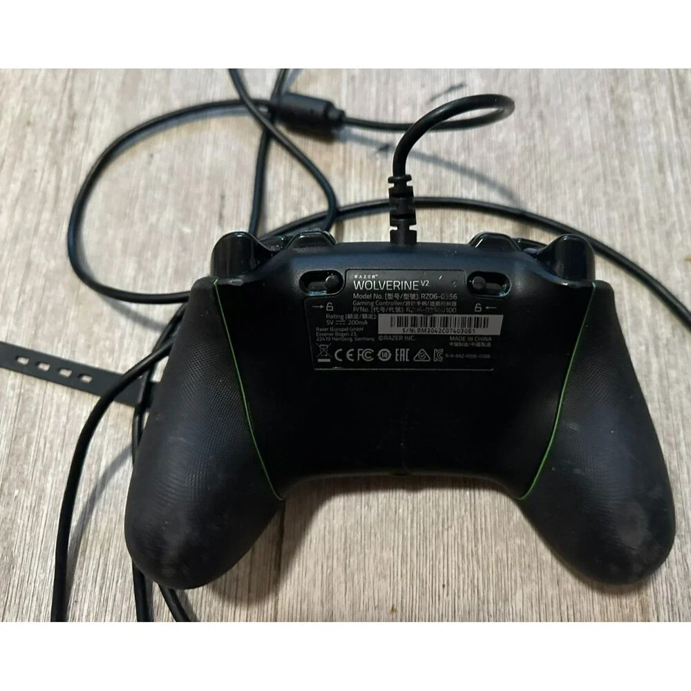 Razer Wolverine V2 Wired Gaming Controller for Xbox Series & PC Black RZ06-0356